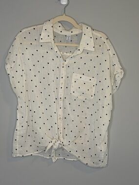 Old Navy White Polka Dot Button-Front Tie Hem Blouse